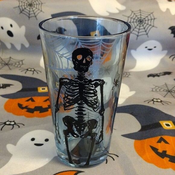 Halloween Town Spooky Prints 6"h Colored Glass Tumblers Set of 3 NWT - Picture 7 of 15